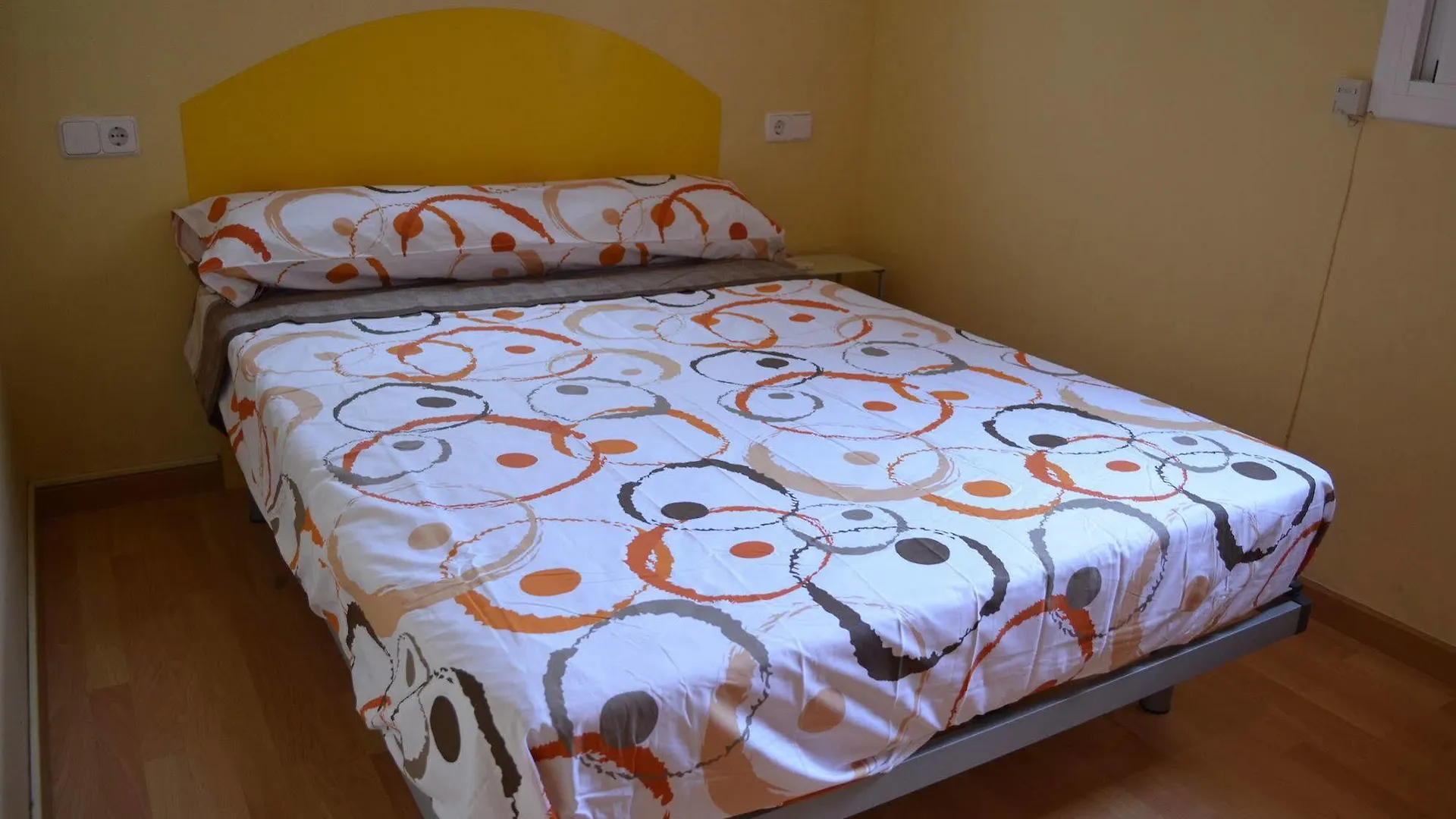 Apartment Bed&Bcn Sant Andreu II Barcelona 0*,  Spain